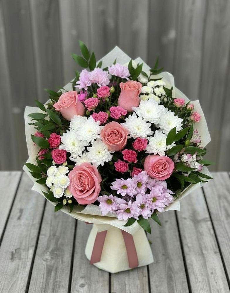 Букет цветов из: Альстромерии, Гвоздики, Розы и Хризантемы в Югорёнке