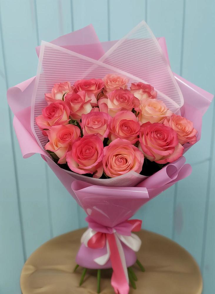 Букет 15 Розовых роз Равель в Югорёнке