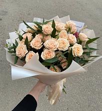 Букет Кремовые розы Латте в Югорёнке