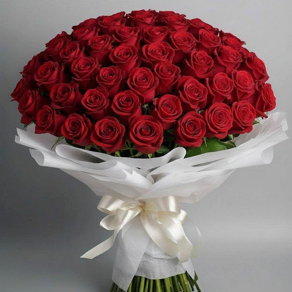 Букет 101 Красная роза Блэк Мэджик в Югорёнке