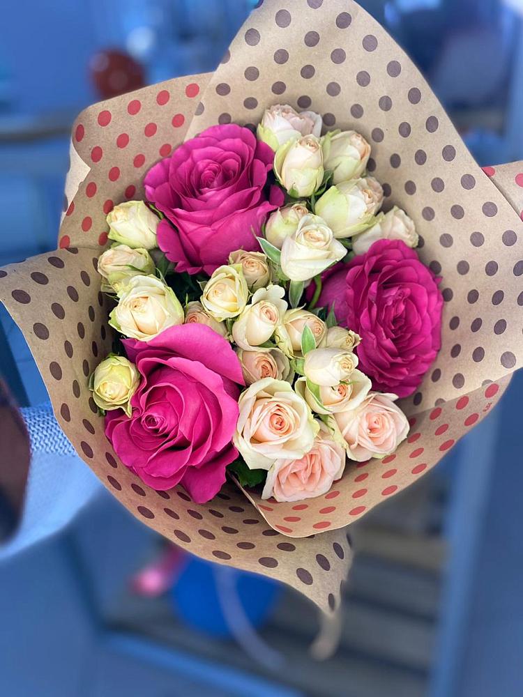 Букет цветов из: Розы в Югорёнке