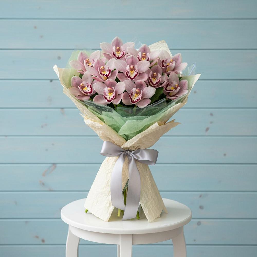 Букет цветов из: Орхидеи и Розы в Югорёнке