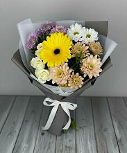 Букет цветов из:  Розы, Герберы и Хризантемы в Югорёнке