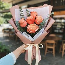 Букет цветов из:  Розы в Югорёнке