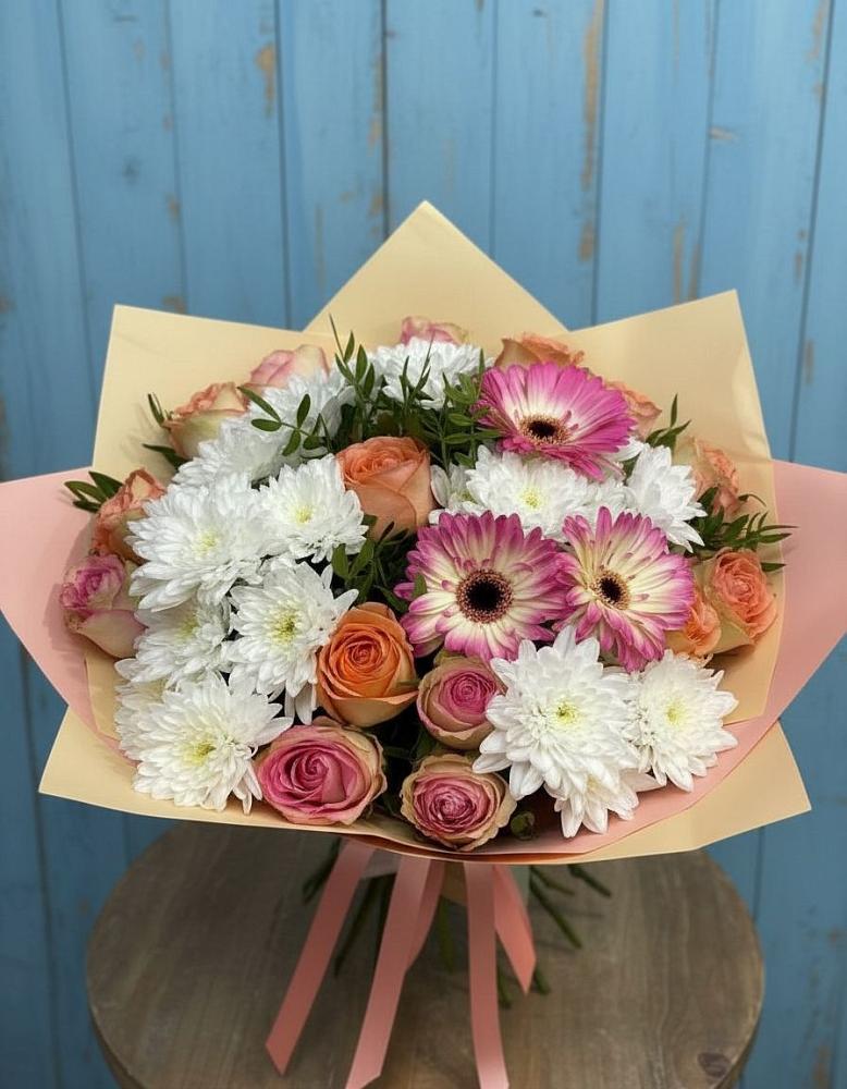 Букет цветов из: Розы, Герберы и Хризантемы в Югорёнке