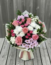 Букет цветов из:  Альстромерии, Гвоздики, Розы и Хризантемы в Югорёнке