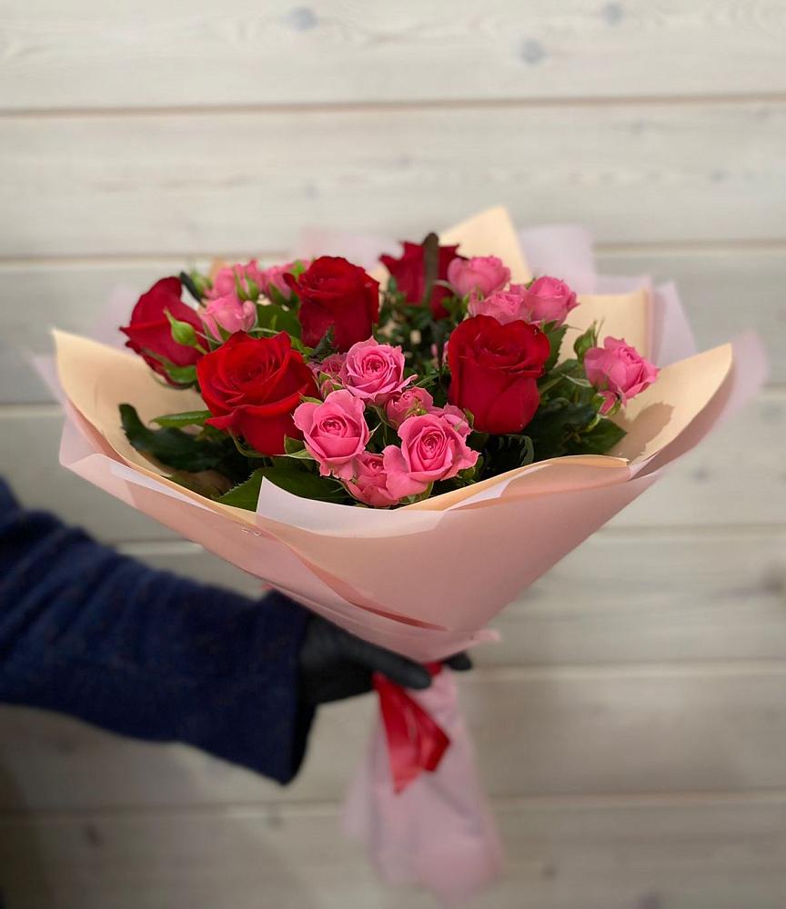 Букет цветов из: Розы в Югорёнке