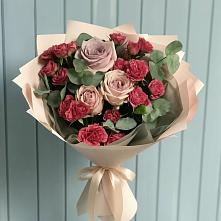 Букет цветов из:  Гвоздики и Розы в Югорёнке