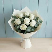 Букет Белые розы в Эвкалипте в Югорёнке