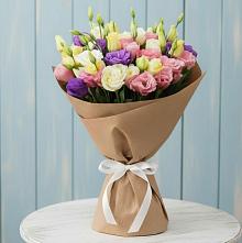 Букет цветов из:  Лизиантусы в Югорёнке